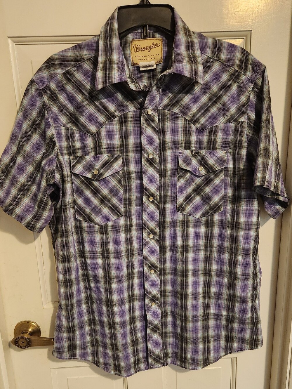 Wrangler Men's Purple Plaid Short Sleeve Western Shirt, Size L
